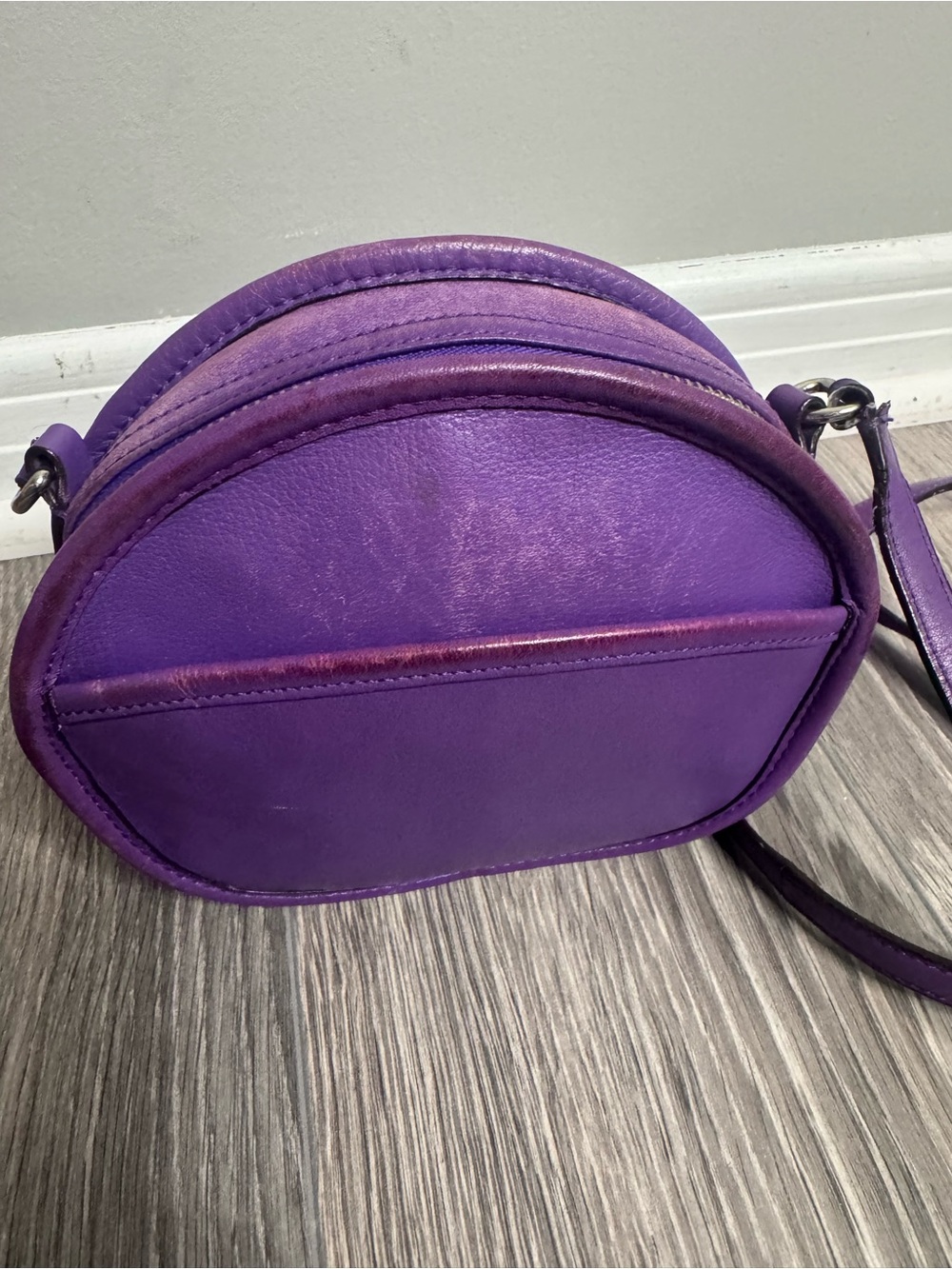 COACH Vintage Purple Canteen Crossbody Bag - Compact Women’s Shoulder Bag - Picture 2 of 10